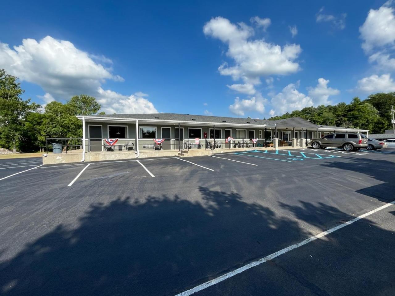 Valley Inn And Suites French Lick Esterno foto